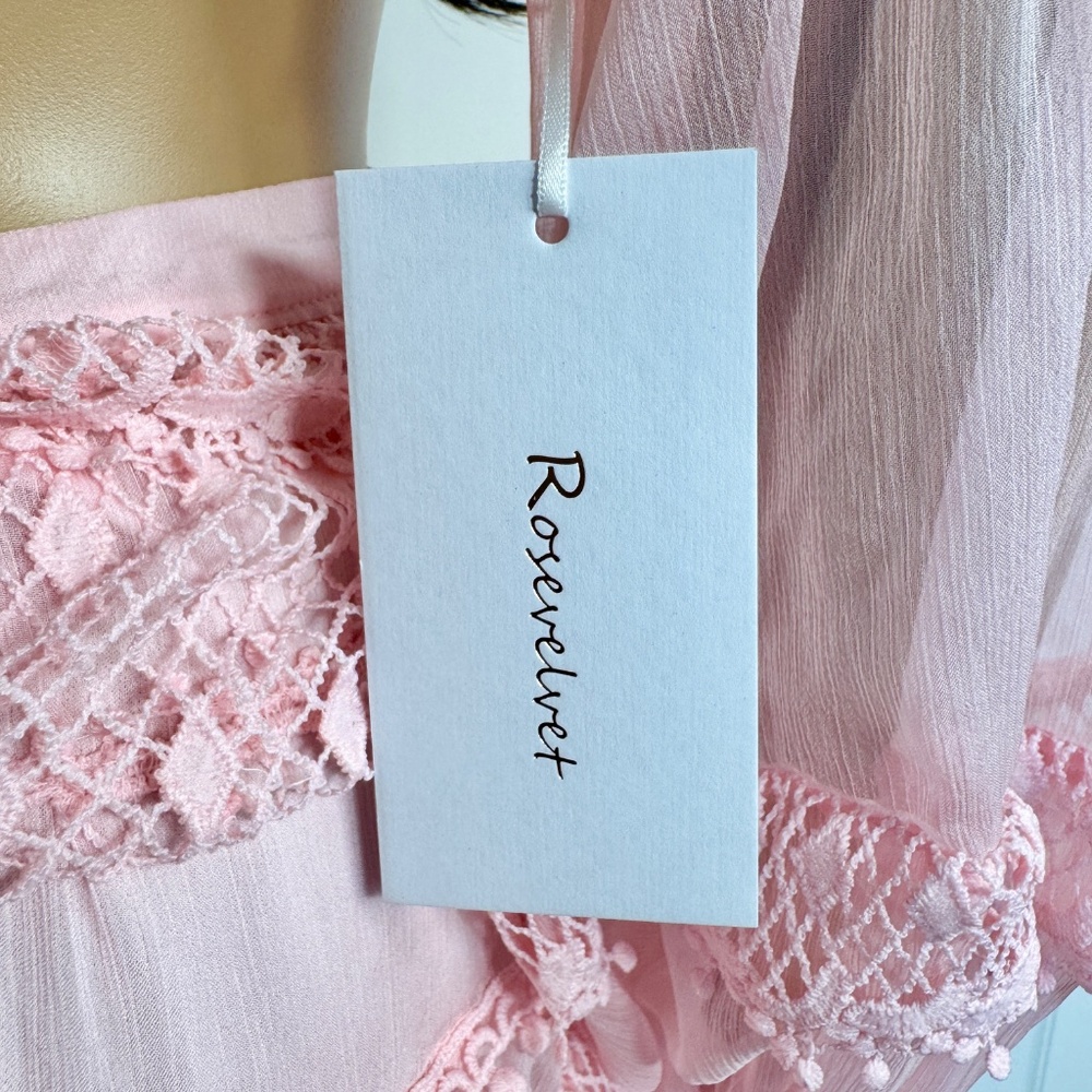 LIGHT PINK MINI DRESS WITH CROCHET AND LACE DETAILS - Picture 9 of 16